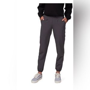 Backcountry On The Go Pant Asphalt Small Short